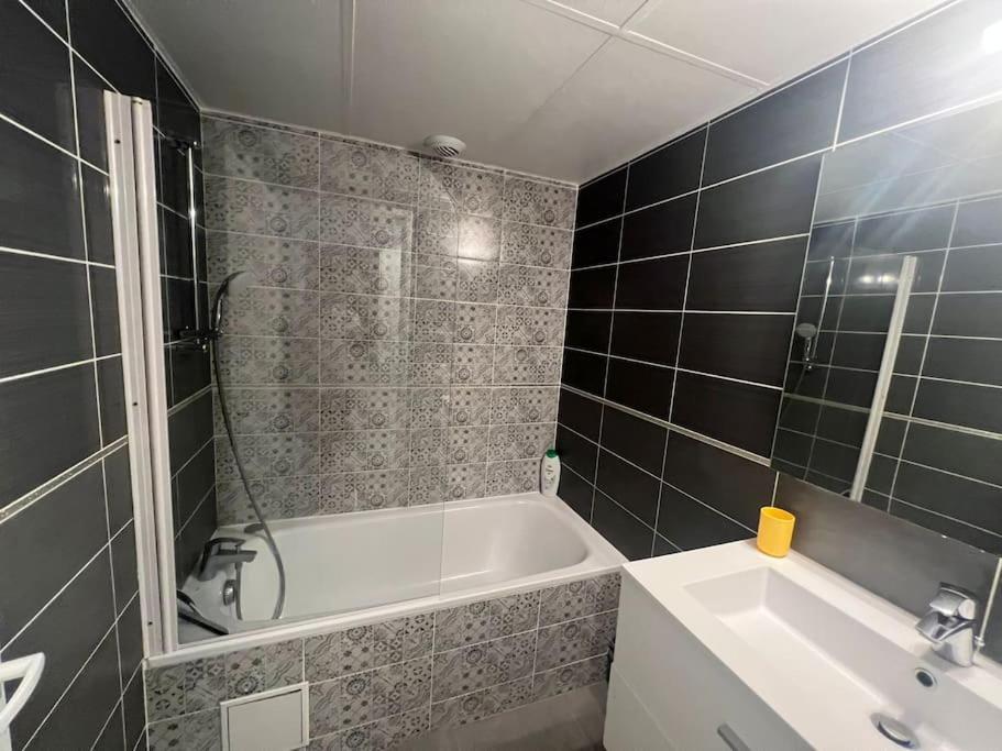 Appartement 3 Chambres Evry Plein Centre Ville المظهر الخارجي الصورة